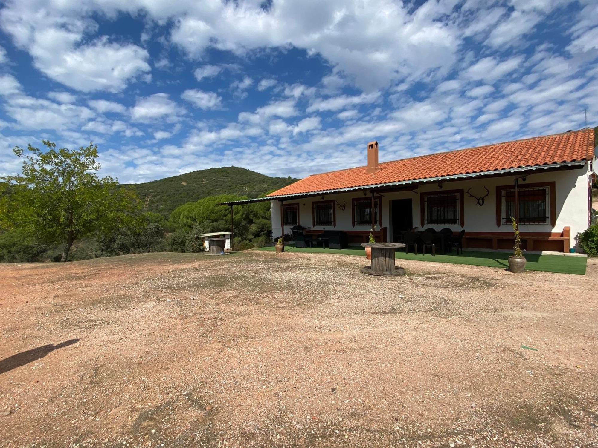 Las Chorreras Del Orejon 1 Villaviciosa de Cordoba Exterior photo